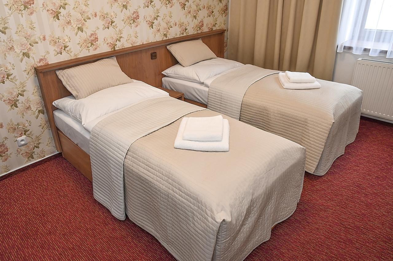 Hotel Sonata 摩拉维采河畔赫拉德茨 外观 照片